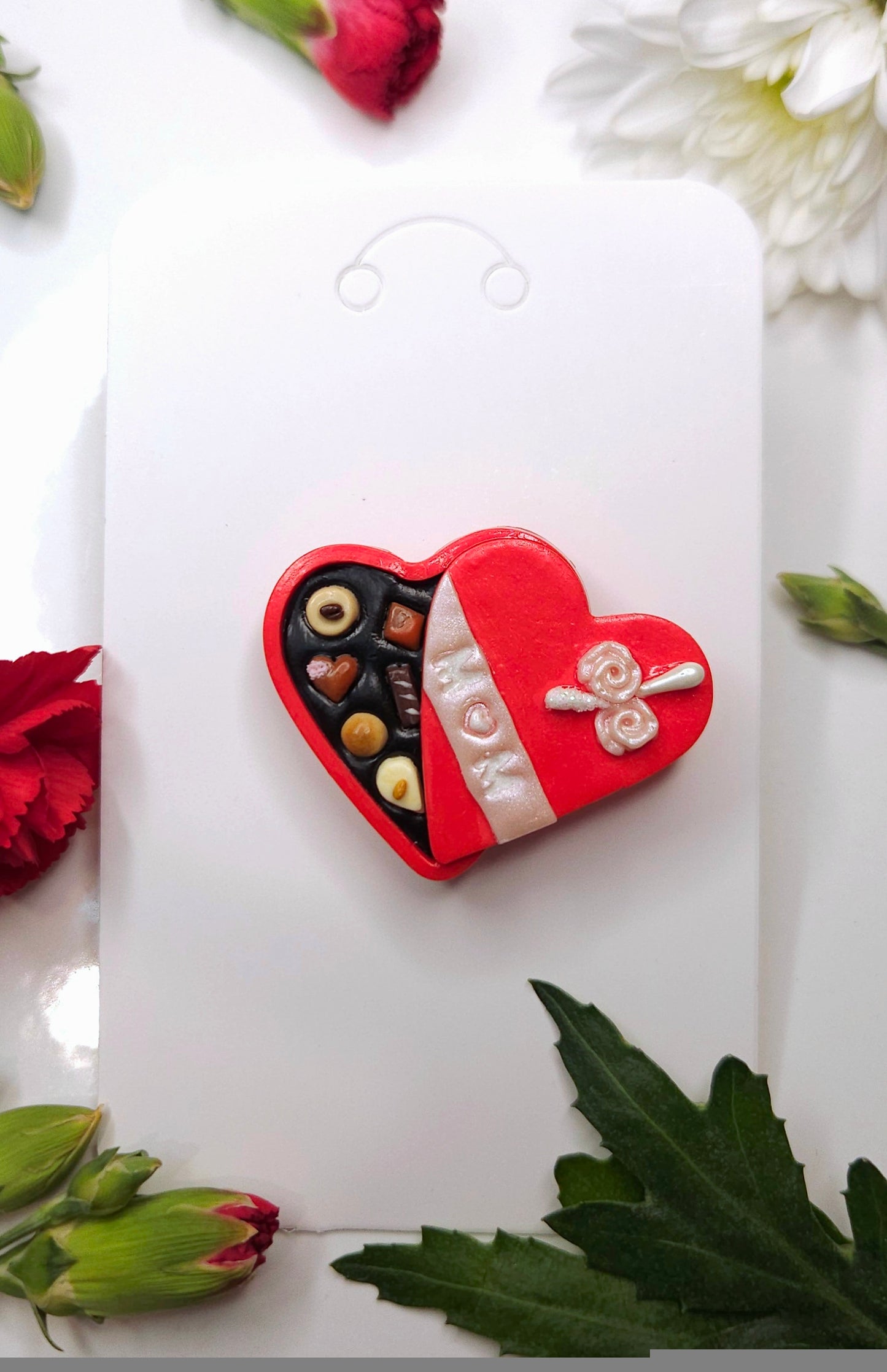 Mom chocolate box magnet